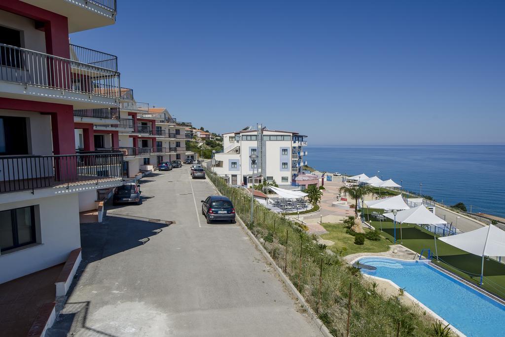 Tus'Hotel Apartments Tusa Extérieur photo